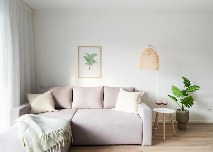 Premium-apartment Mit Balkon - Perfekt Fuer Familien, Gruppen Und Geschaeftsreisende - Zaya 公寓 *