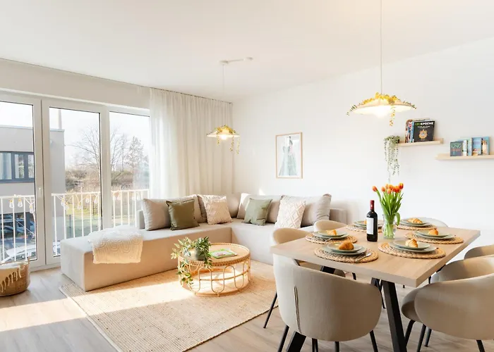 Premium-apartment Mit Balkon - Perfekt Fuer Familien, Gruppen Und Geschaeftsreisende - Zaya *