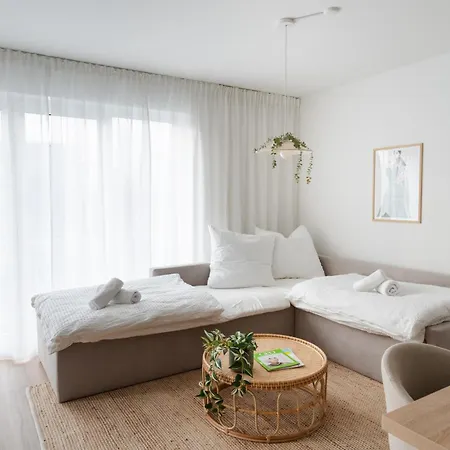 Apartment Neu - Premium-apartment Mit Balkon - Perfekt Fuer Familien, Gruppen Und Geschaeftsreisende