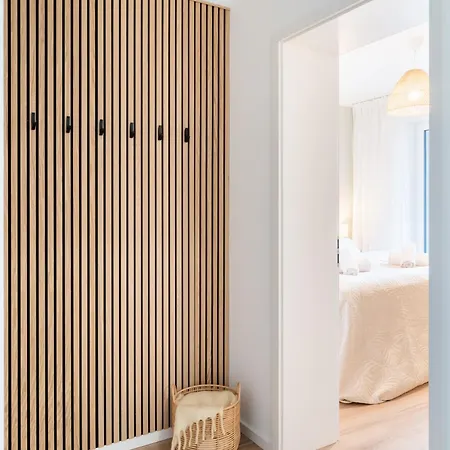 Apartment Neu - Premium-apartment Mit Balkon - Perfekt Fuer Familien, Gruppen Und Geschaeftsreisende