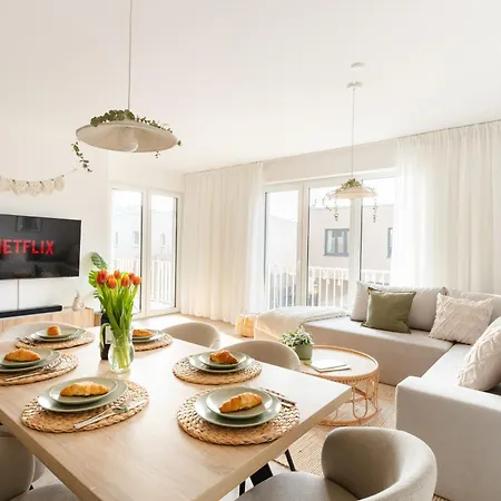 Neu - Premium-apartment Mit Balkon - Perfekt Fuer Familien, Gruppen Und Geschaeftsreisende * Leipzig