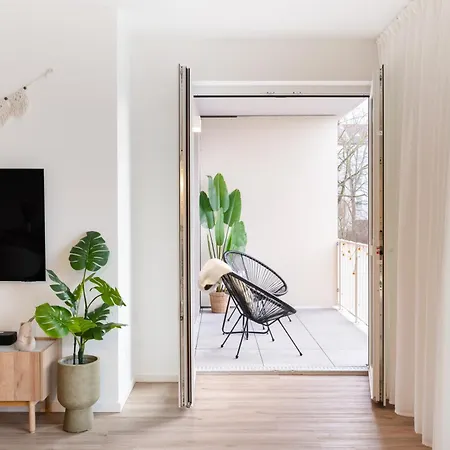 Neu - Premium-apartment Mit Balkon - Perfekt Fuer Familien, Gruppen Und Geschaeftsreisende